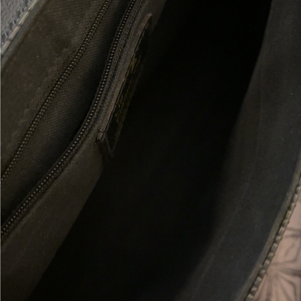 Vintage Liz Claiborne Black Textured Crossbody Bag - Picture 6 of 8